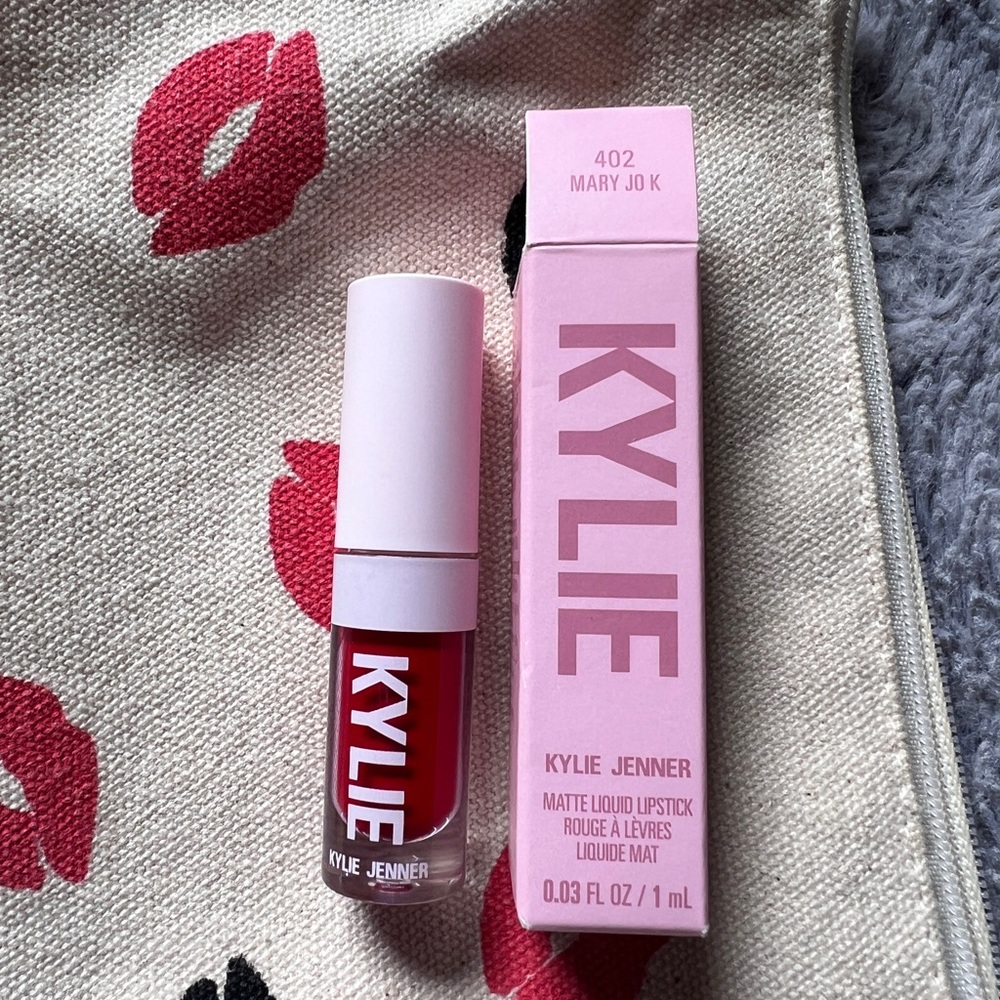 Matte Liquid Lipstick - Mary Jo K Red